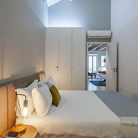 Comercio Ribeira Luxury Penthouse شقة